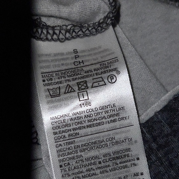 Old Navy Rainbow Skies Good vibes Be kind Sunday Sleep Shorts Small - Picture 5 of 7